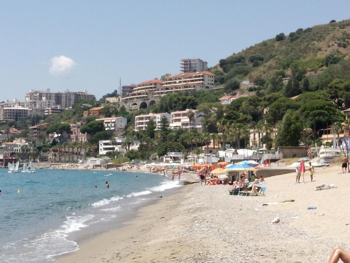 הוילה מסינה Casa Vacanza Mamma Maria מראה חיצוני תמונה
